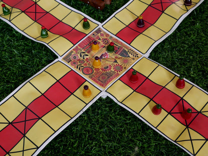 Pagade – Classic Indian Board Game in 4 Colors | Traditional Pachisi (Parcheesi) Set