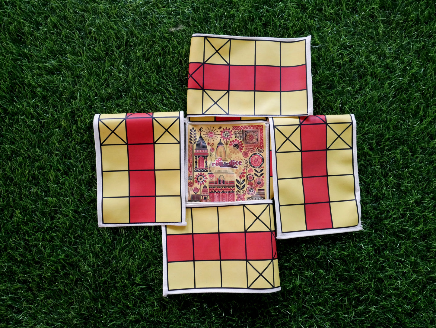 Pagade – Classic Indian Board Game in 4 Colors | Traditional Pachisi (Parcheesi) Set